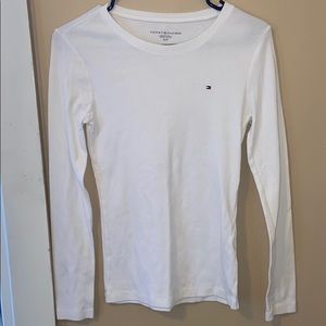 Long sleeve Tommy Hilfiger shirt !
